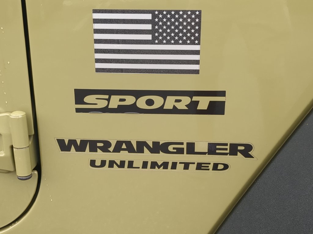 Used 2013 Jeep Wrangler Unlimited Sport AWD/4WD image 12