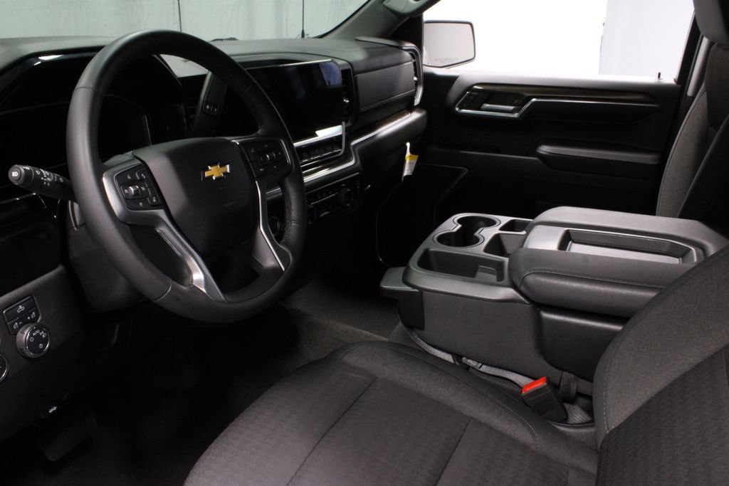 Used 2024 Chevrolet Silverado 1500 LT AWD/4WD image 22