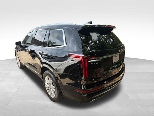 Certified 2025 Cadillac XT6 Luxury AWD/4WD image 6