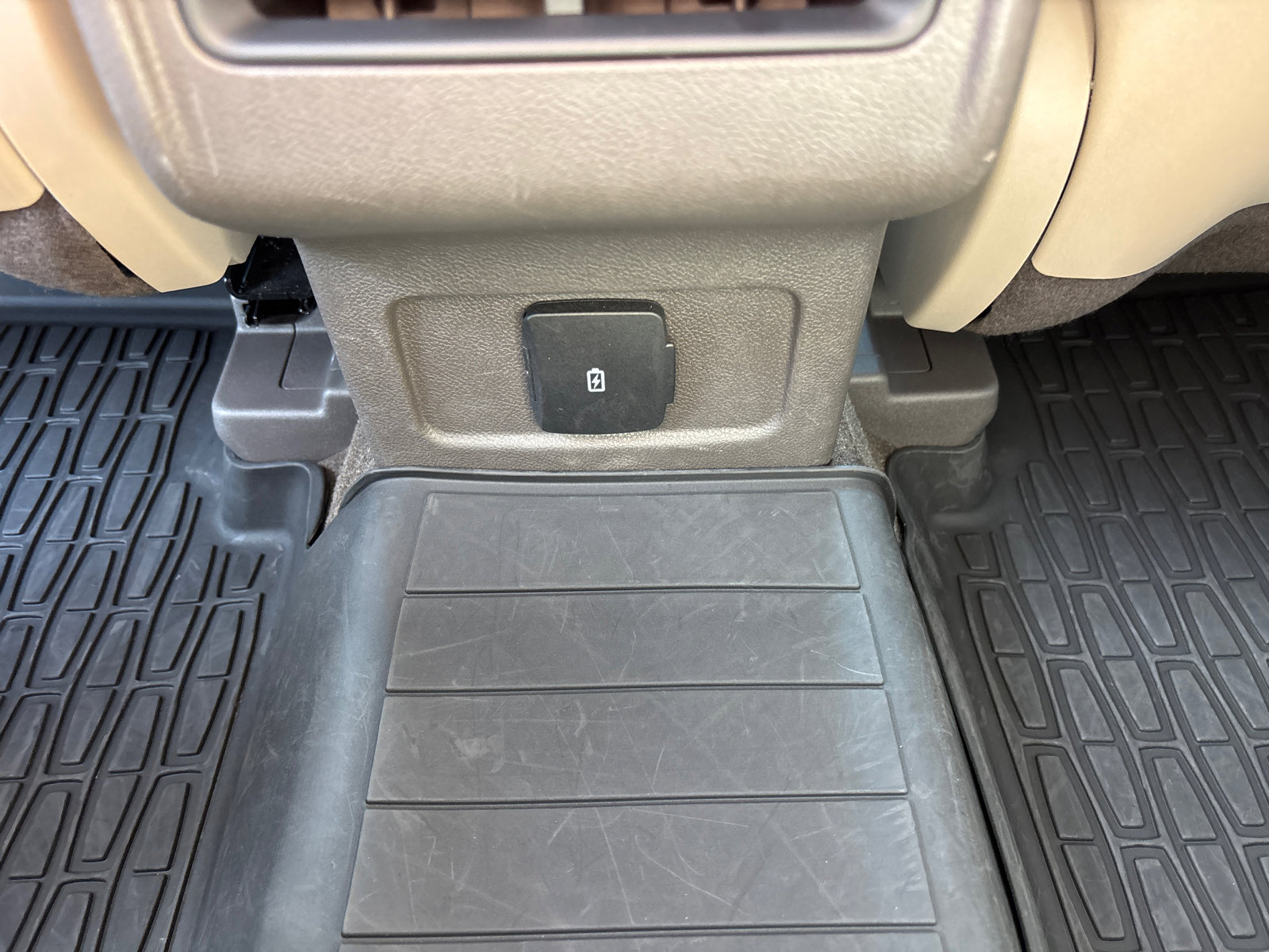 Certified 2023 Lincoln Corsair AWD image 32