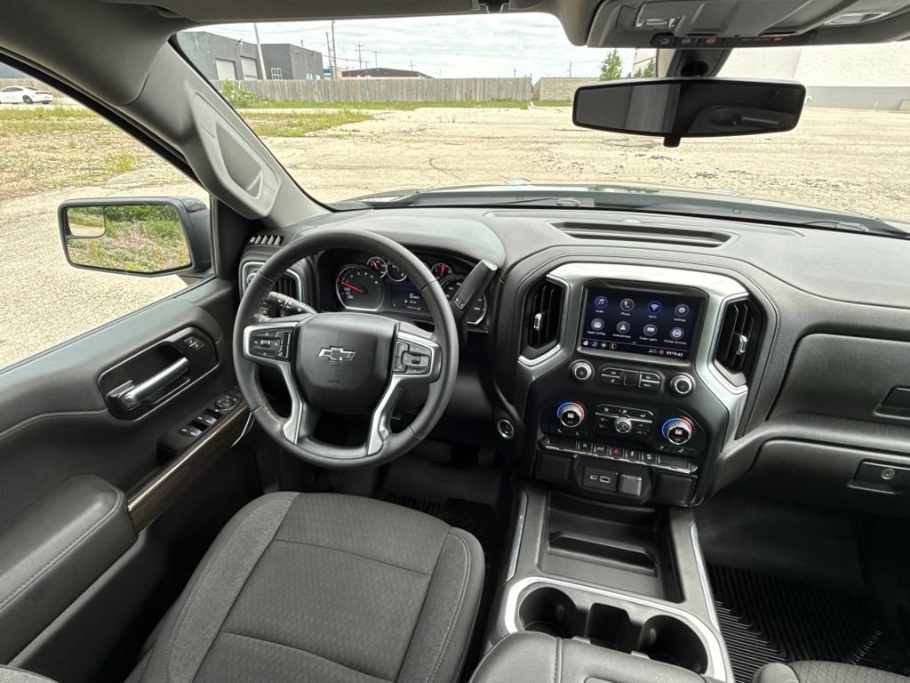 Used 2022 Chevrolet Silverado 1500 RST w/ Z71 Off-Road Package AWD/4WD image 17