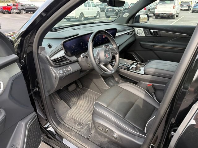 Used 2026 Buick Enclave Avenir AWD/4WD image 14