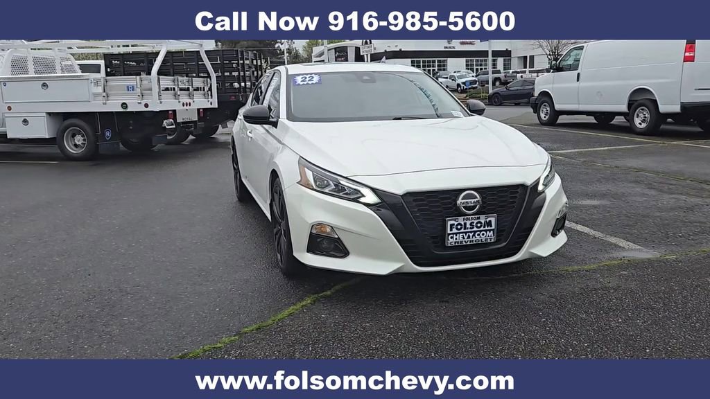 Used 2022 Nissan Altima 2.5 SR w/ Midnight Edition Package image 2