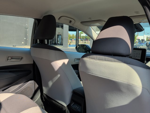 Used 2024 Toyota Corolla LE FWD image 24