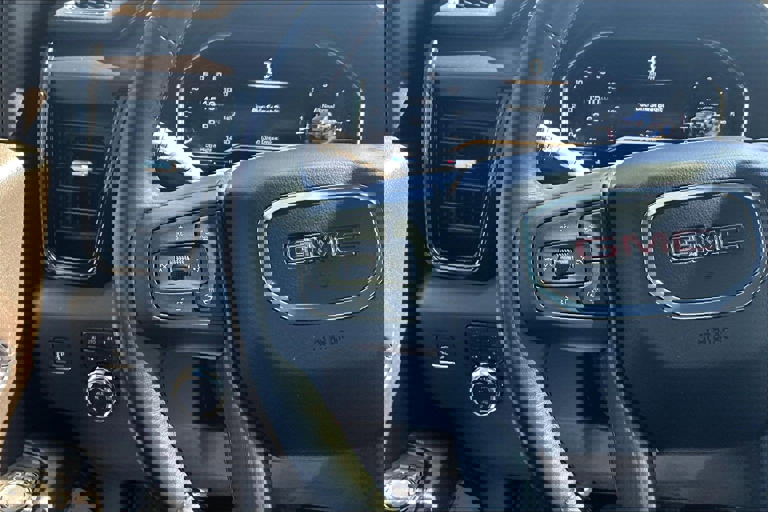 Used 2024 GMC Sierra 2500 AT4X image 12