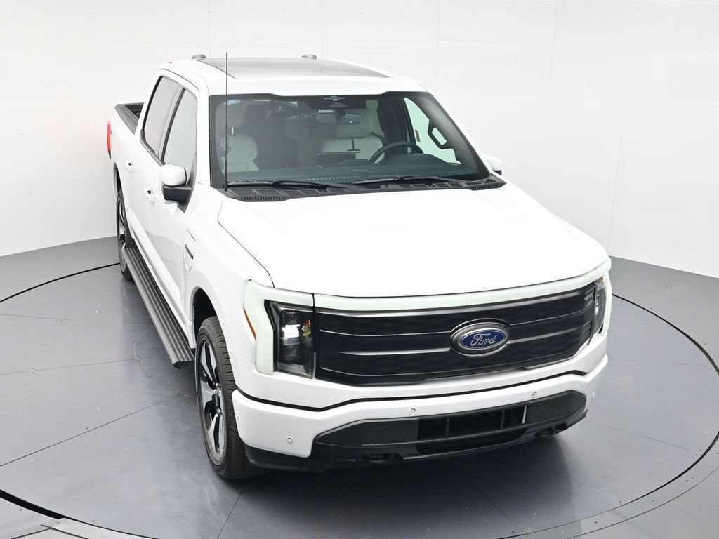 Used 2023 Ford F150 Lightning Platinum AWD/4WD image 36