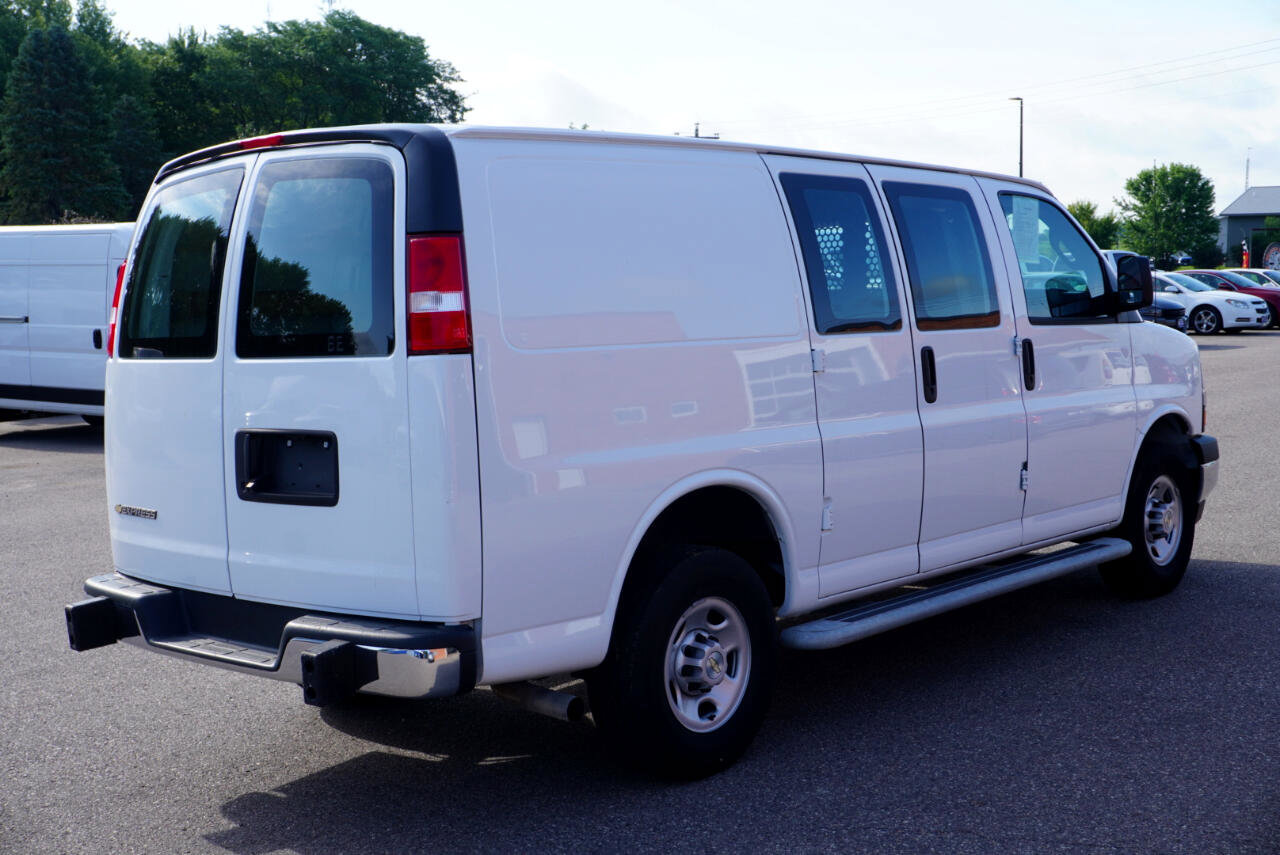 Used 2022 Chevrolet Express 2500 w/ Driver Convenience Package image 5