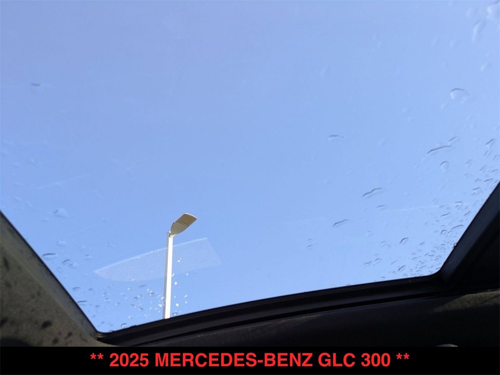 Certified 2025 Mercedes-Benz GLC 300 4MATIC image 15