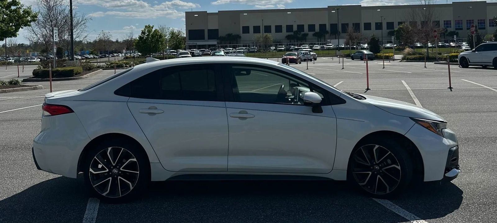 Used 2020 Toyota Corolla SE image 4