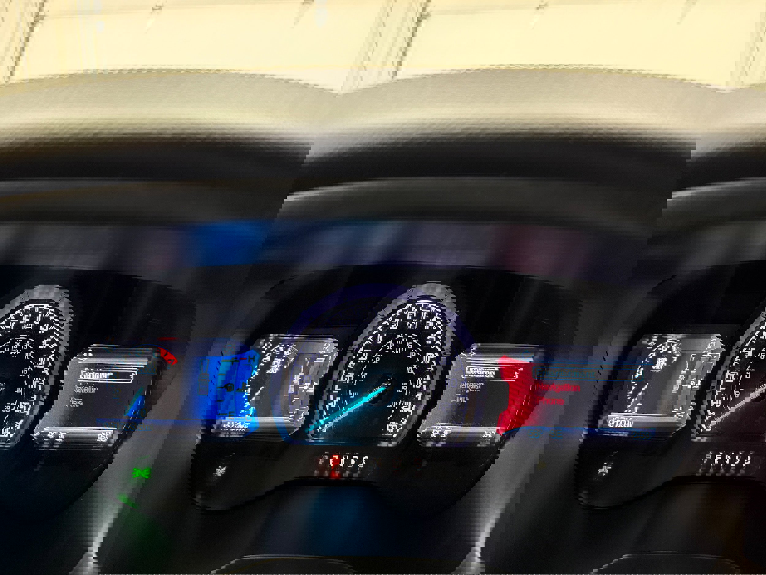 Certified 2019 Ford Ranger Lariat w/ Equipment Group 501A Mid image 15