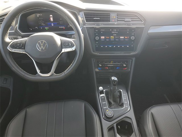 Certified 2024 Volkswagen Tiguan SE image 12