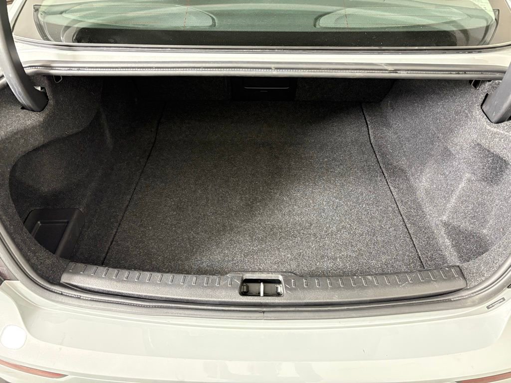 Used 2024 Volvo S60 B5 Core image 35