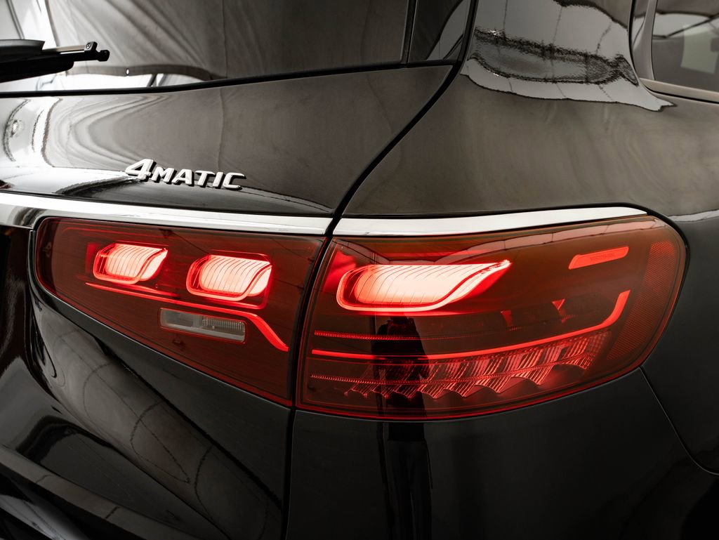 Certified 2026 Mercedes-Benz GLS 450 4MATIC image 9