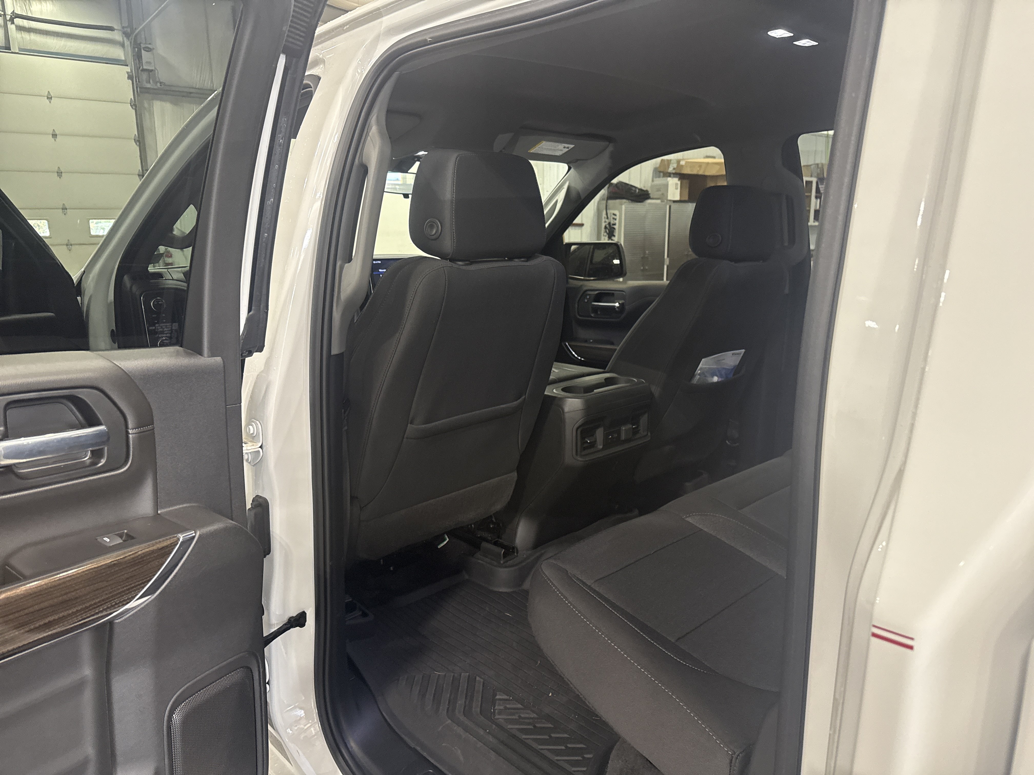 Used 2022 Chevrolet Silverado 1500 RST AWD/4WD image 8