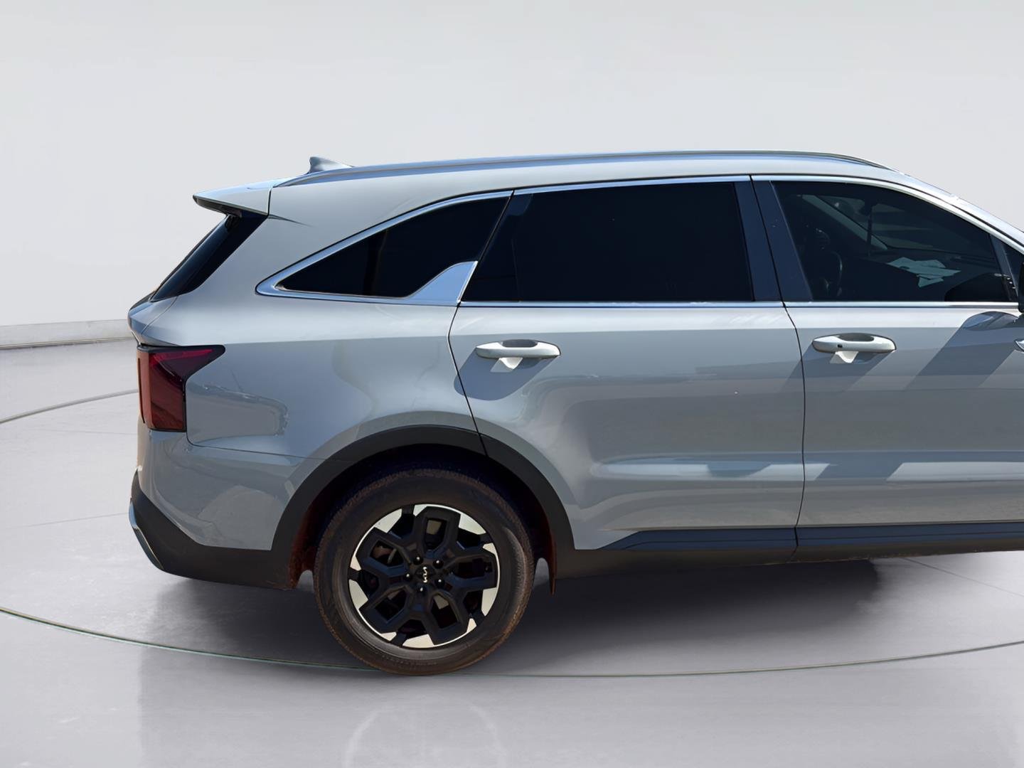 Used 2024 Kia Sorento S w/ Panoramic Sunroof Package FWD image 6
