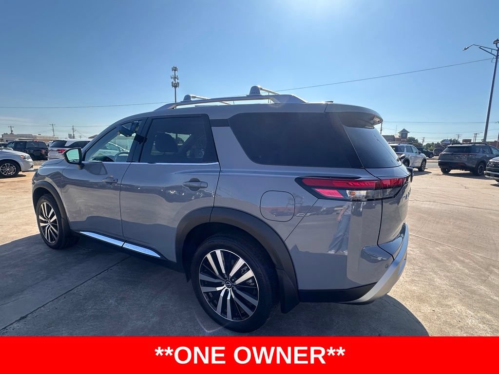 Certified 2025 Nissan Pathfinder Platinum AWD/4WD image 3