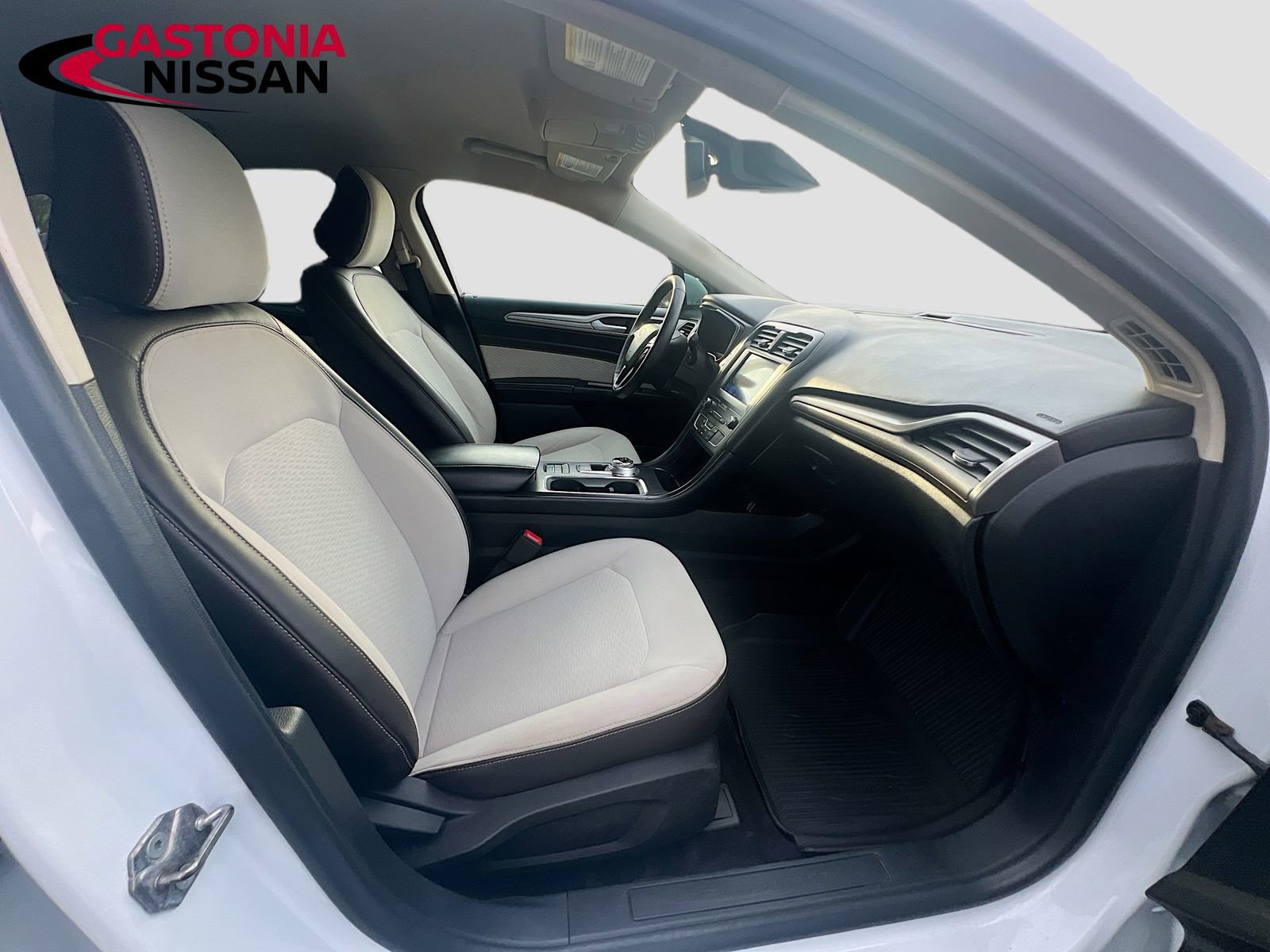 Used 2020 Ford Fusion SE w/ Equipment Group 151A image 37