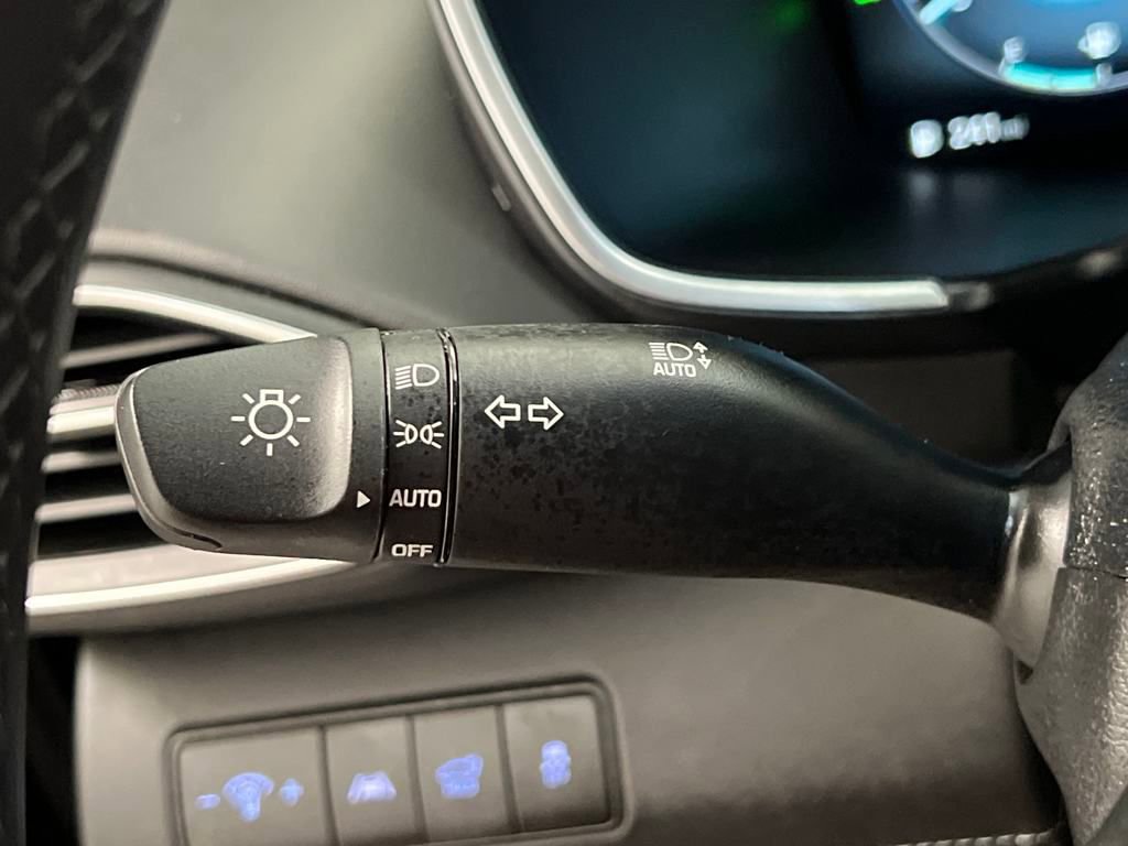 Used 2023 Hyundai Santa Fe SEL Premium image 46