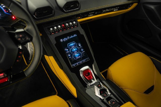 Used 2020 Lamborghini Huracan EVO RWD image 20