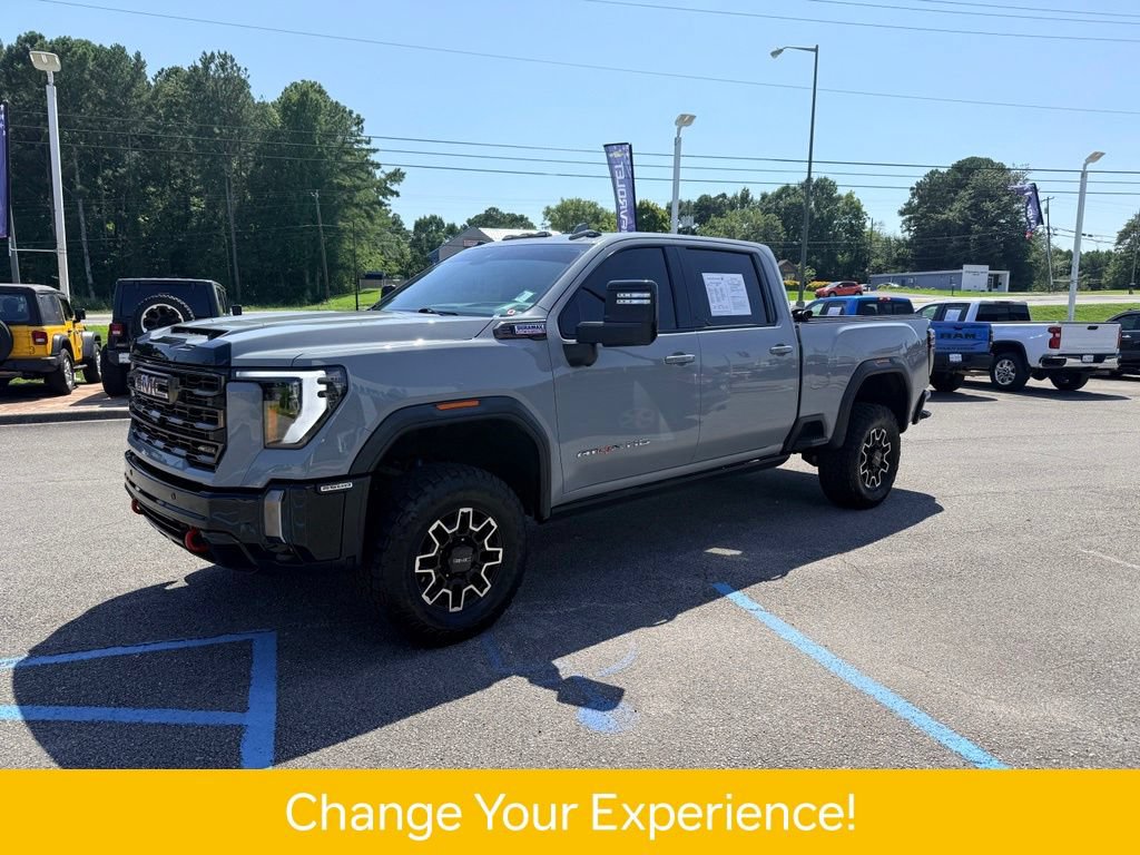 Used 2024 GMC Sierra 2500 AT4X AWD/4WD image 2