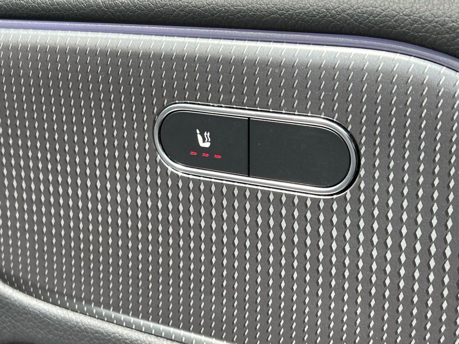 Certified 2022 Mercedes-Benz GLB 250 4MATIC image 33