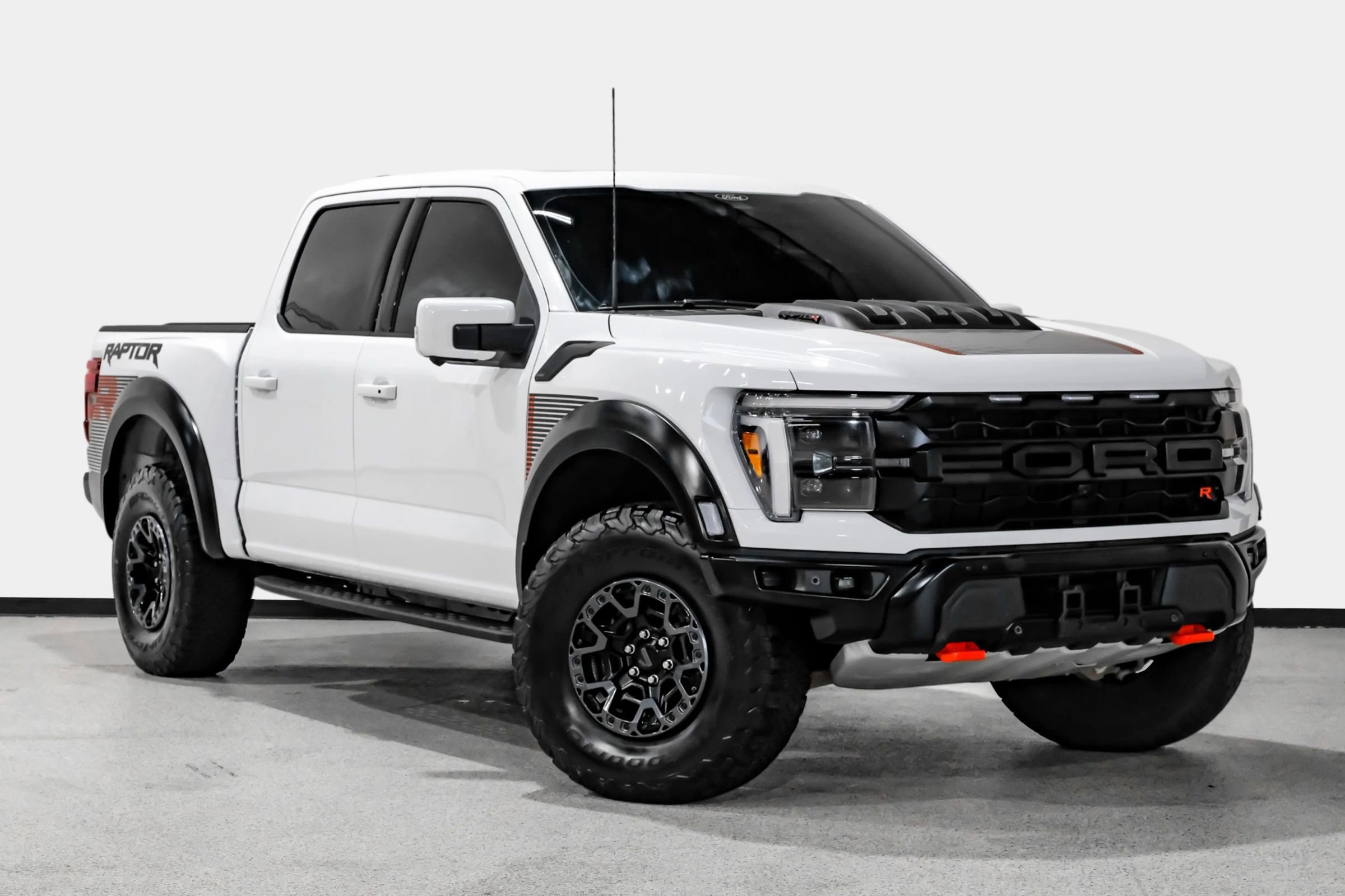 Used 2024 Ford F150 Raptor w/ Equipment Group 803A Raptor R AWD/4WD image 4