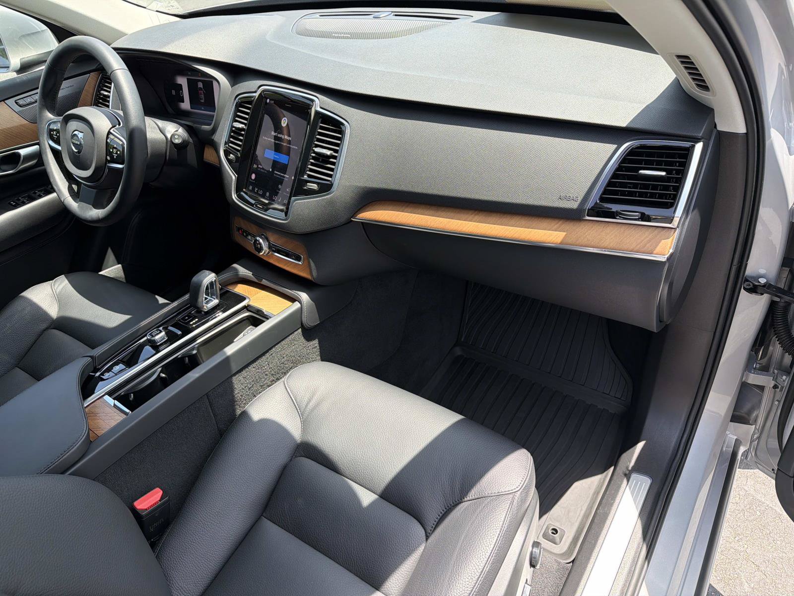 Certified 2024 Volvo XC90 B6 Plus AWD/4WD image 27