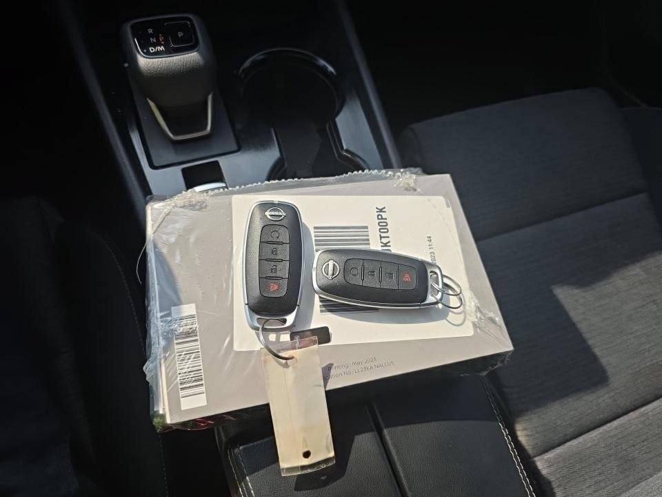 Certified 2023 Nissan Rogue SV AWD/4WD image 18