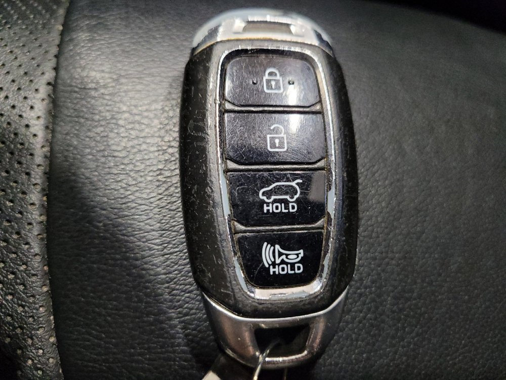 Used 2019 Hyundai Santa Fe Limited AWD/4WD image 32
