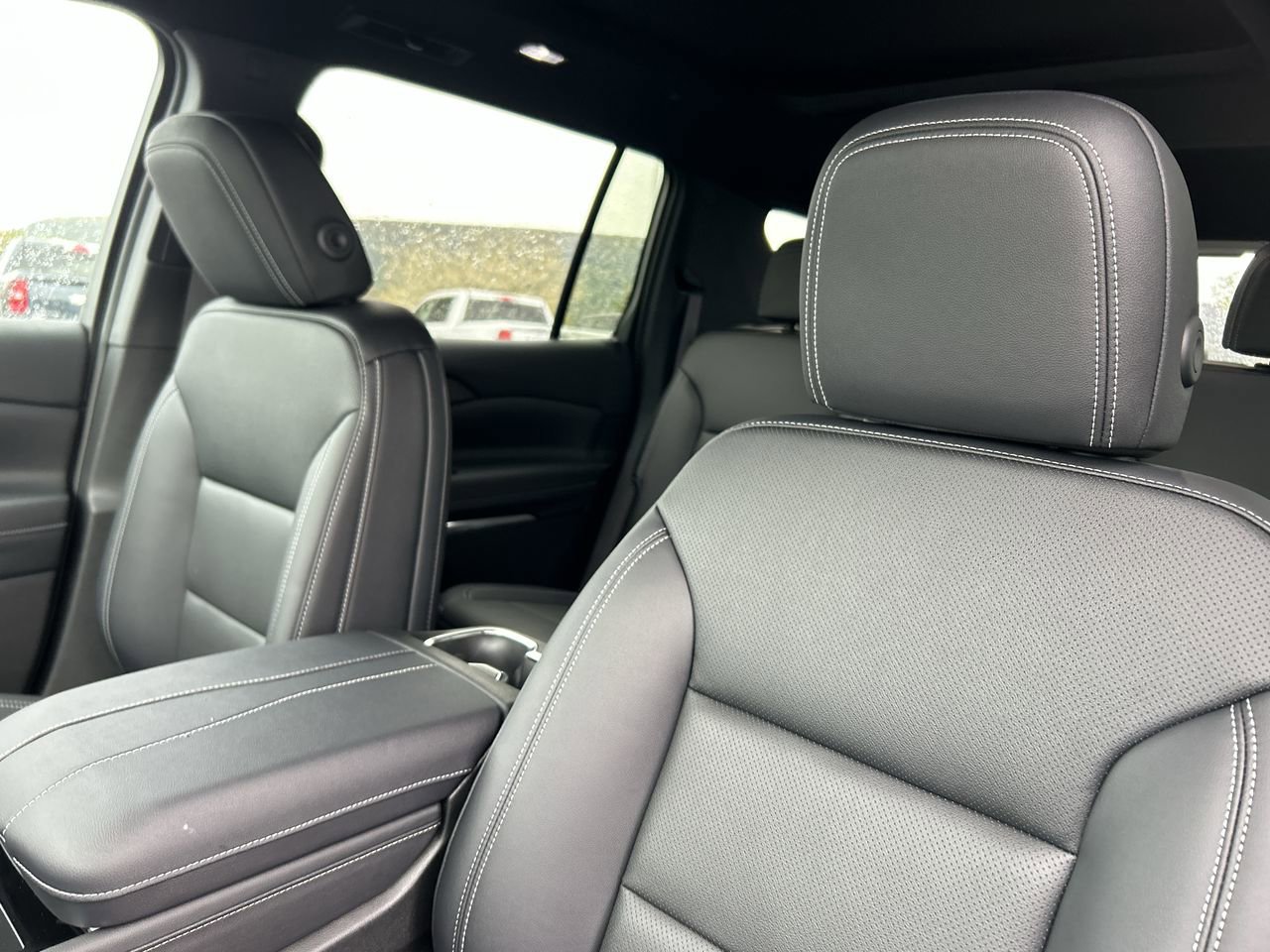 New 2026 Chevrolet Traverse LT w/ Sun and Wheel Package AWD/4WD image 22