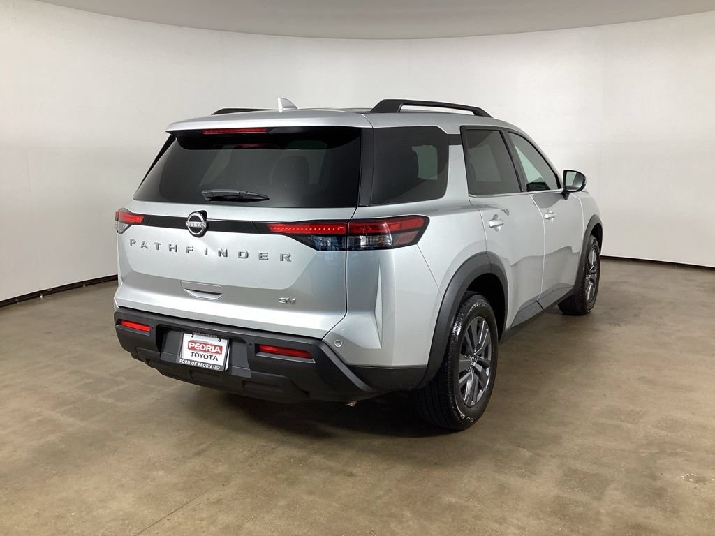 Used 2024 Nissan Pathfinder SV FWD image 5