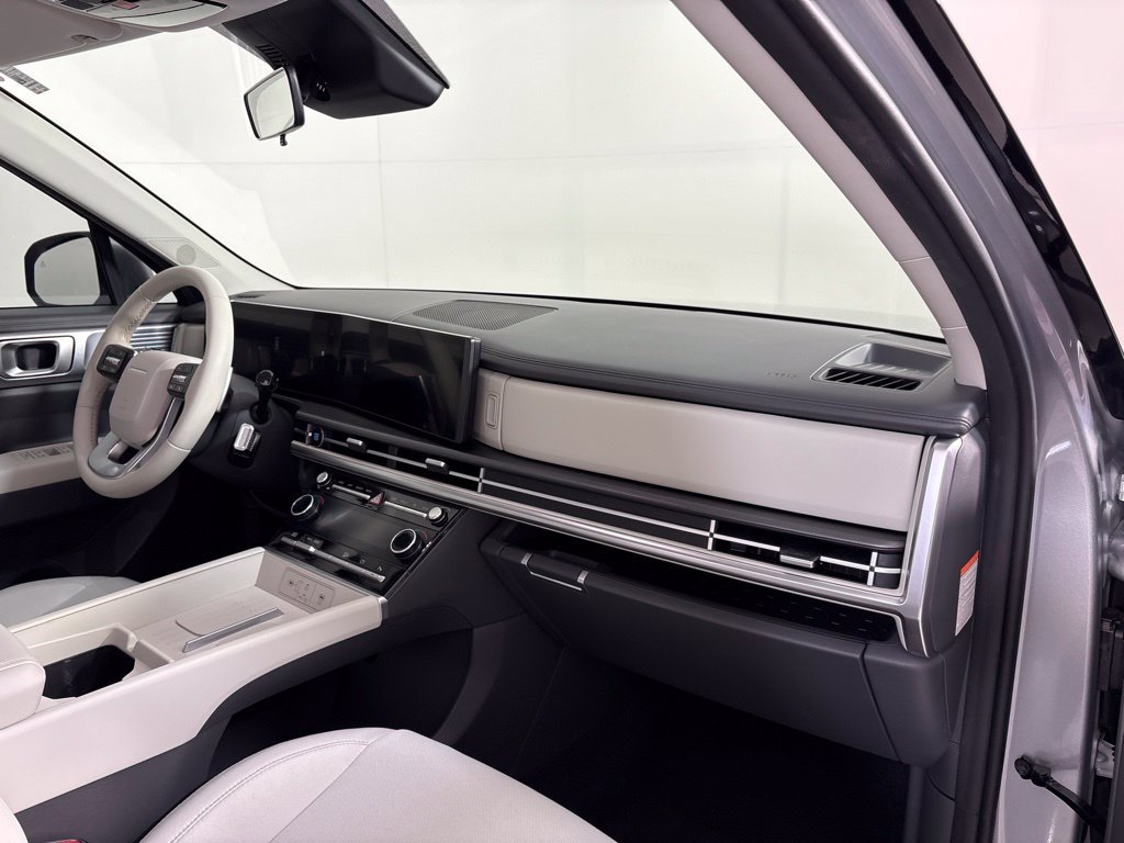 New 2026 Hyundai Santa Fe SE FWD image 13
