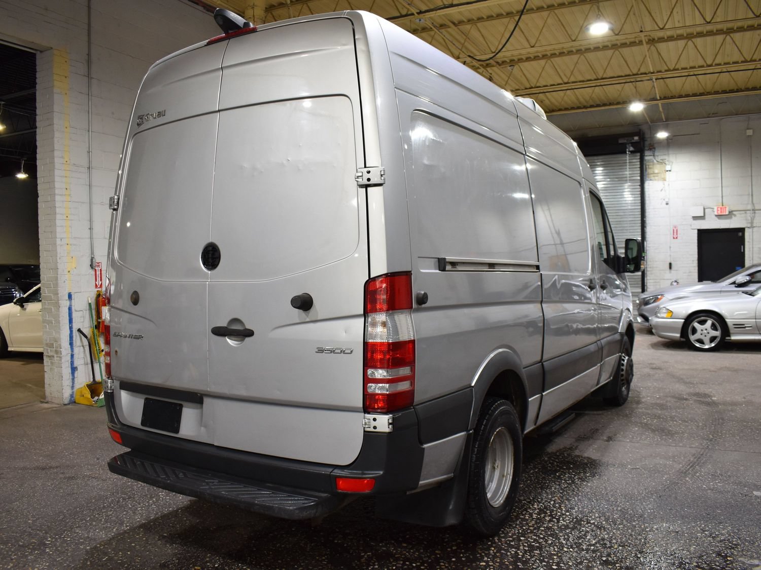Used 2017 Mercedes-Benz Sprinter 3500 image 4