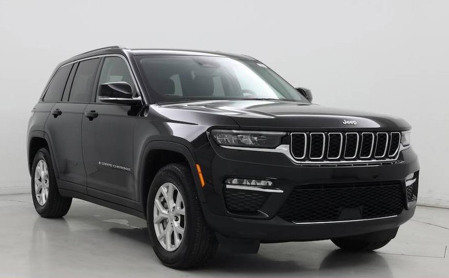 Used 2023 Jeep Grand Cherokee Limited AWD/4WD image 2