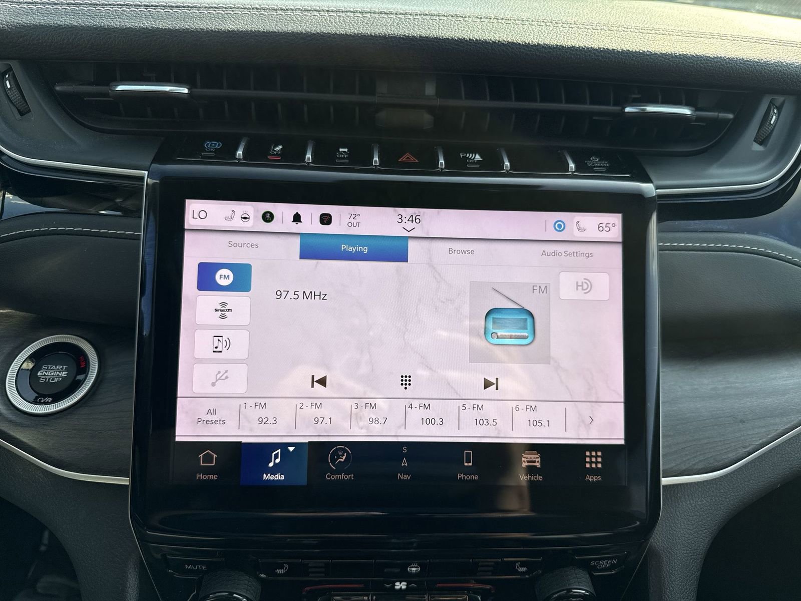 Used 2023 Jeep Grand Cherokee 4WD 4xe image 16