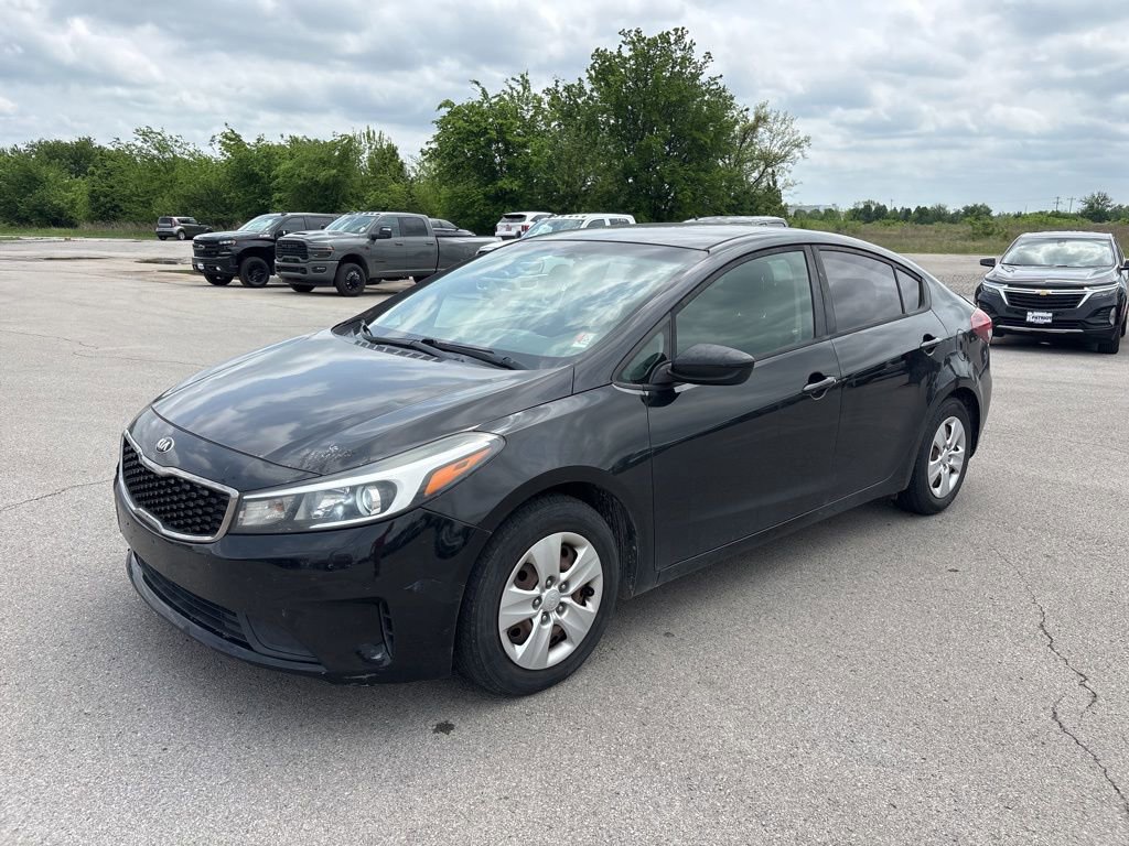 Used 2017 Kia Forte LX image 7