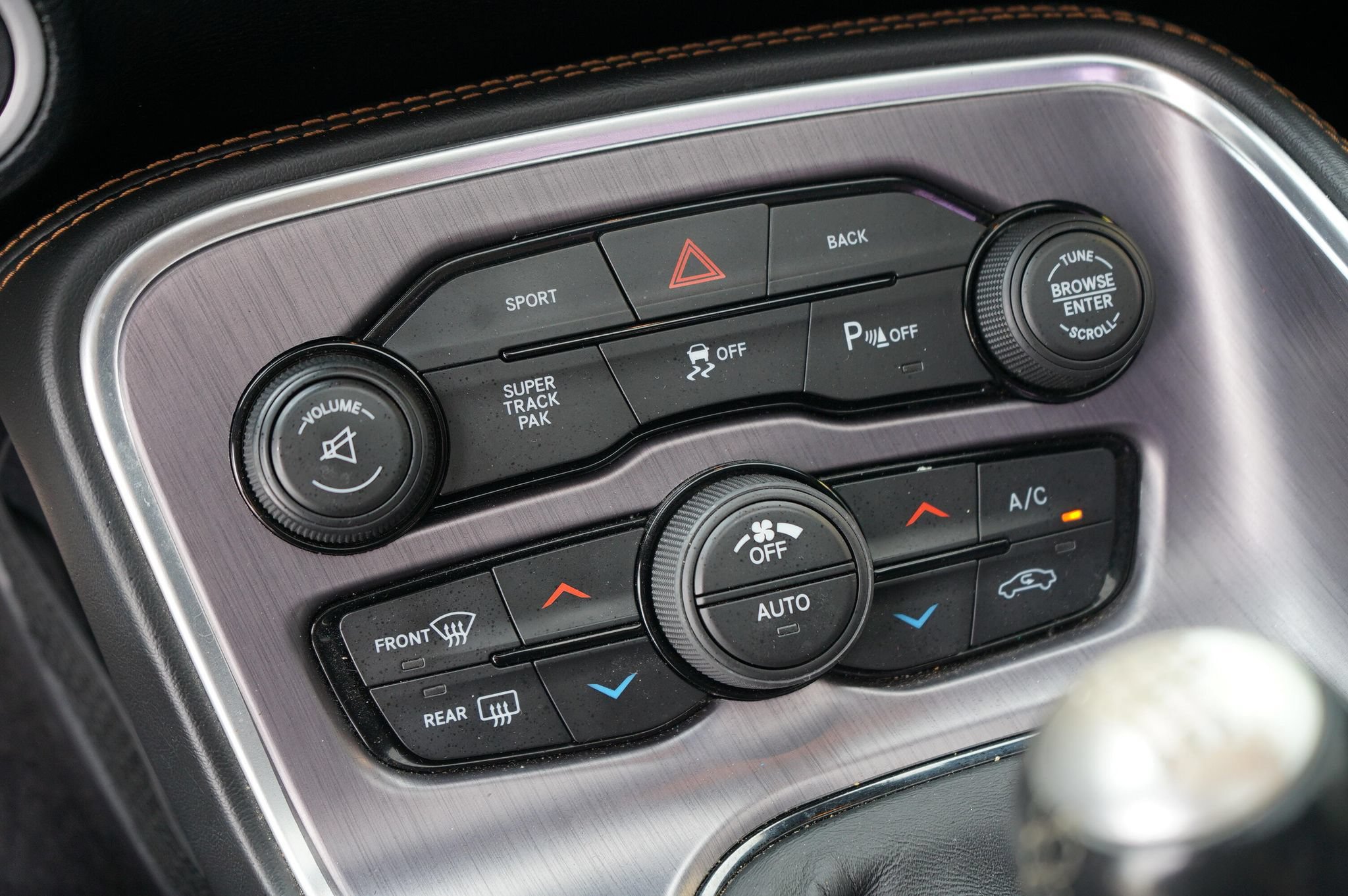 Used 2016 Dodge Challenger R/T Plus RWD image 20