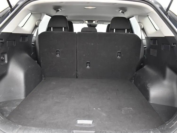 Used 2024 Kia Sportage LX image 16