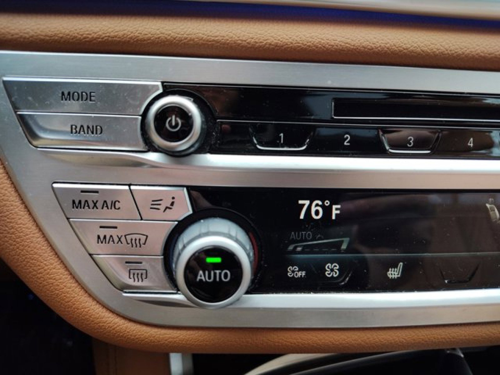 Used 2019 BMW 750i xDrive image 26