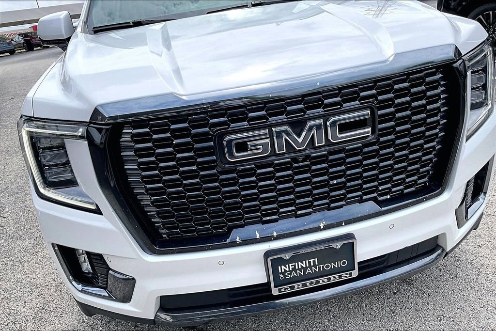 Used 2023 GMC Yukon Denali Ultimate AWD/4WD image 40