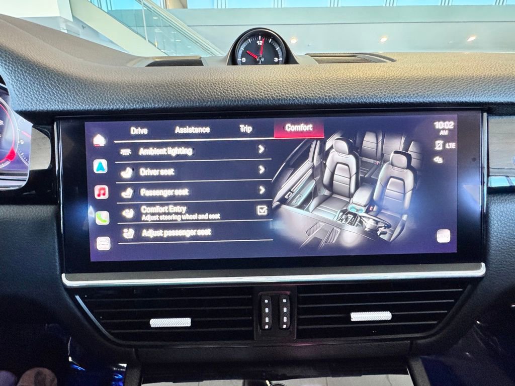 Used 2023 Porsche Cayenne Platinum Edition image 51