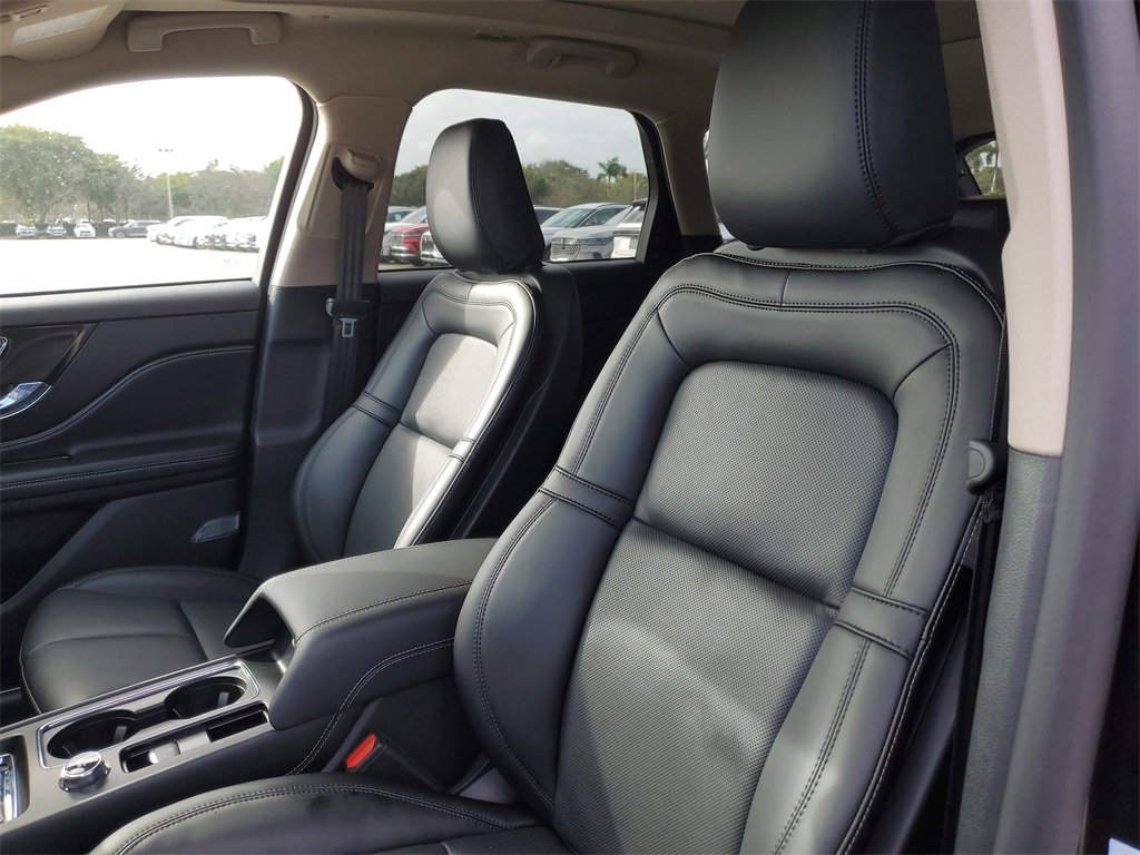 New 2026 Lincoln Corsair Reserve w/ Jet Appearance Package image 22