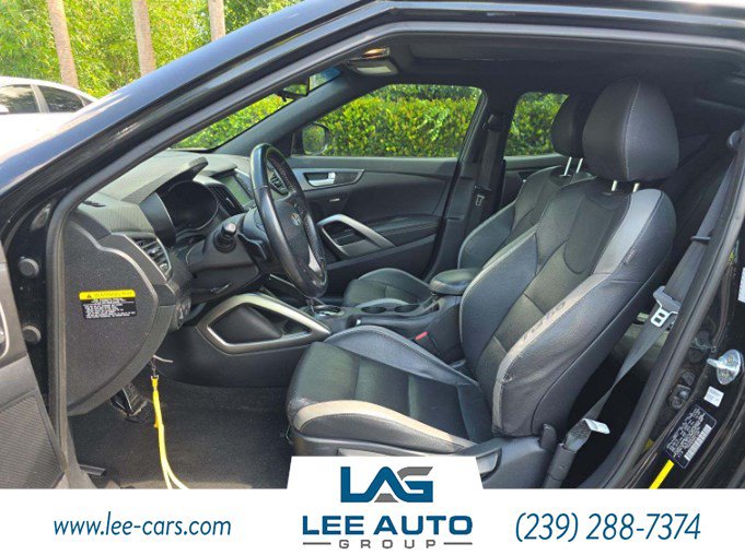 Used 2017 Hyundai Veloster Turbo w/ Tech Package 02 FWD image 2