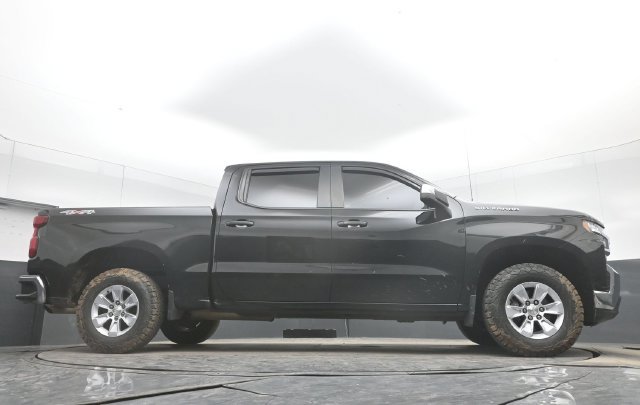 Used 2019 Chevrolet Silverado 1500 LT AWD/4WD image 34