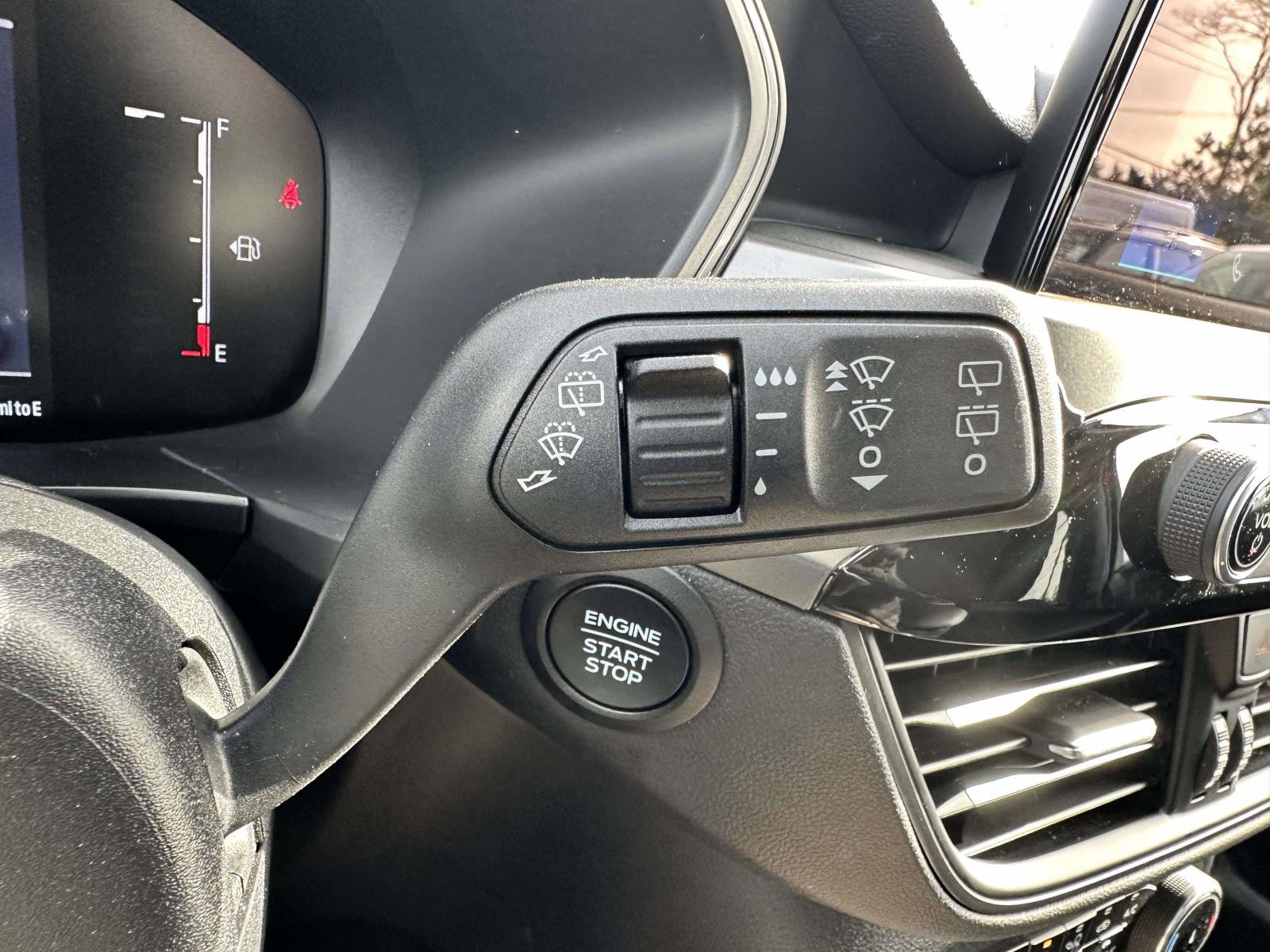 Used 2025 Ford Escape Active w/ Cold Weather Package FWD image 20
