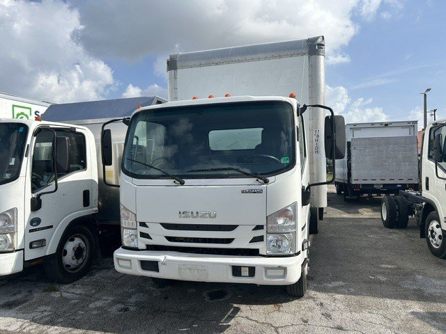 Used 2021 Isuzu NPR RWD image 5