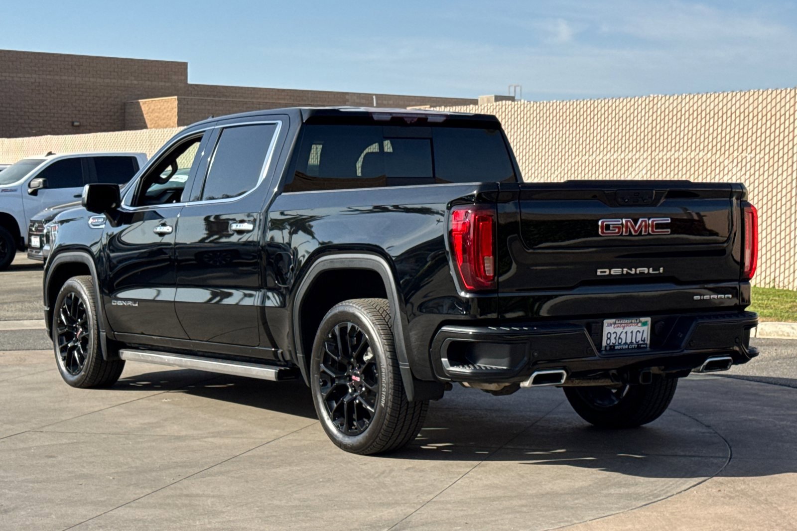 Certified 2023 GMC Sierra 1500 Denali w/ Denali Reserve Package AWD/4WD image 6