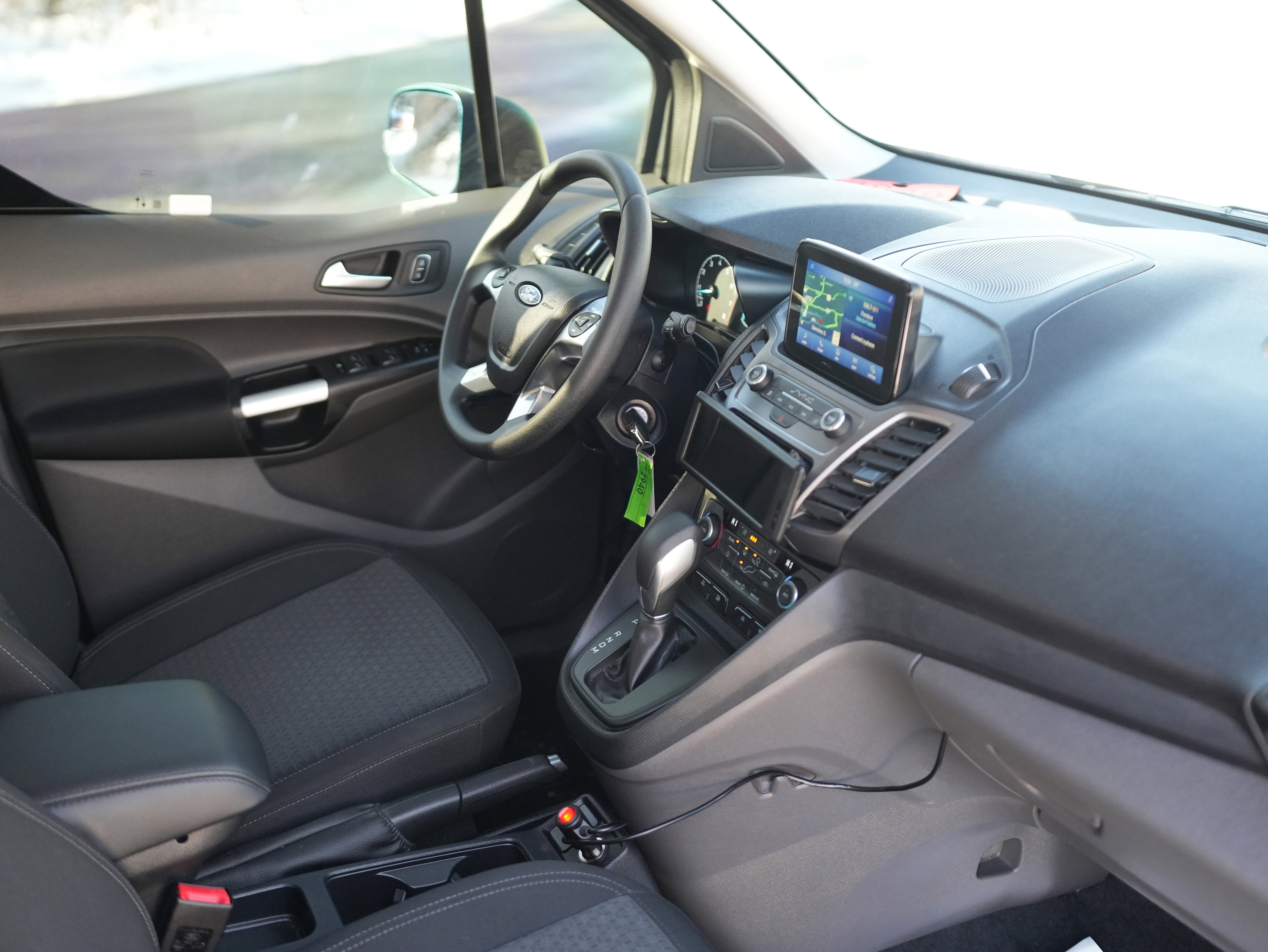 Used 2023 Ford Transit Connect XLT w/ Trailer Tow Package image 12