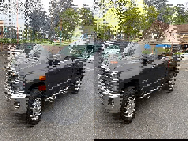 Used 2015 Chevrolet Silverado 3500 LTZ w/ Duramax Plus Package image 15