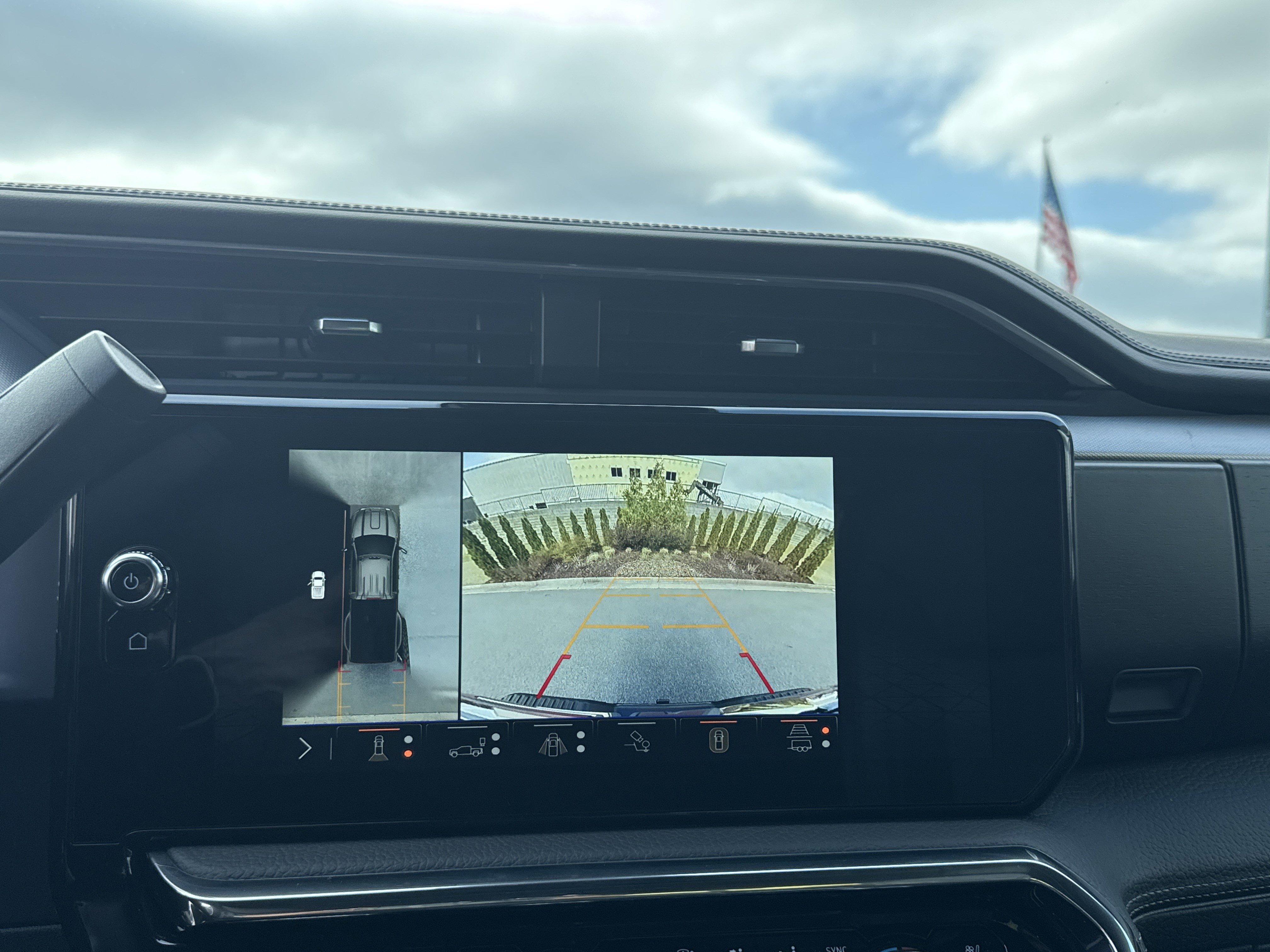 Used 2024 GMC Sierra 3500 Denali w/ Denali Reserve Package image 26